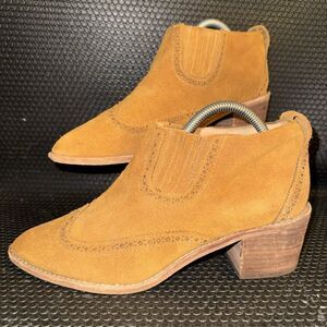 Madewell Grayson Brogue Wingtip Mustard Yellow Suede Chelsea Boots Women Size 9